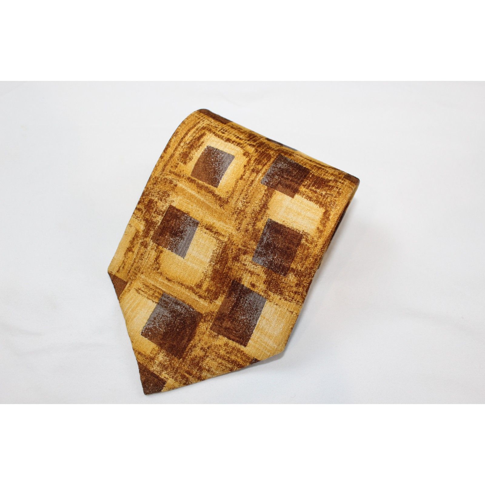 Mondo Uomo Necktie Classic Style